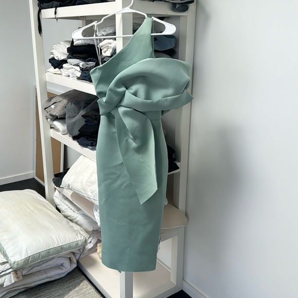 Sage wedding Dress US 4 asos design - Picture 2 of 6